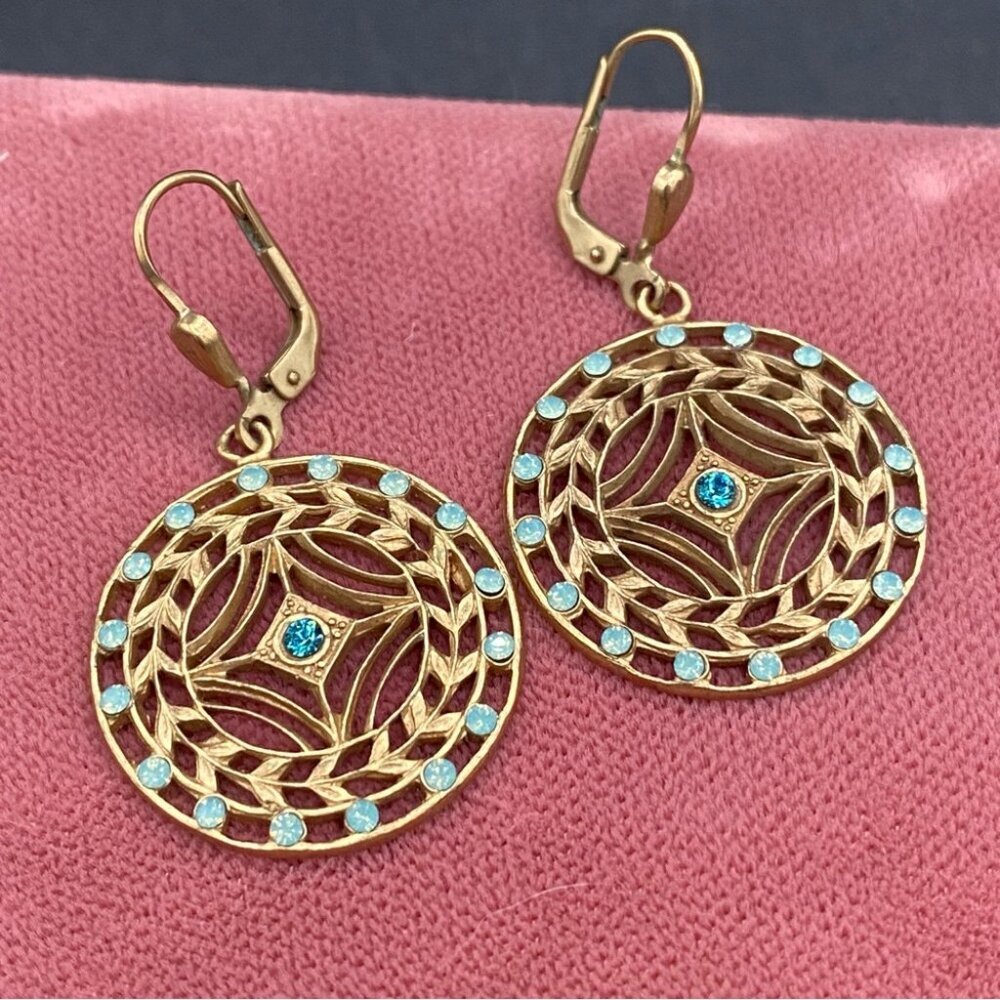 Elegant Gold Tone and Blue Gem Ornate Filigree Earrings
